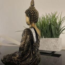 Sitting Buddha