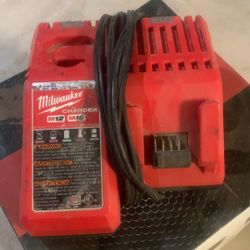 Milwaukee Dual Charger 20 And 12 Volts