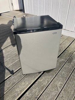 Kenmore Mini Fridge