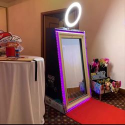 Magic Mirror Photo Booth 