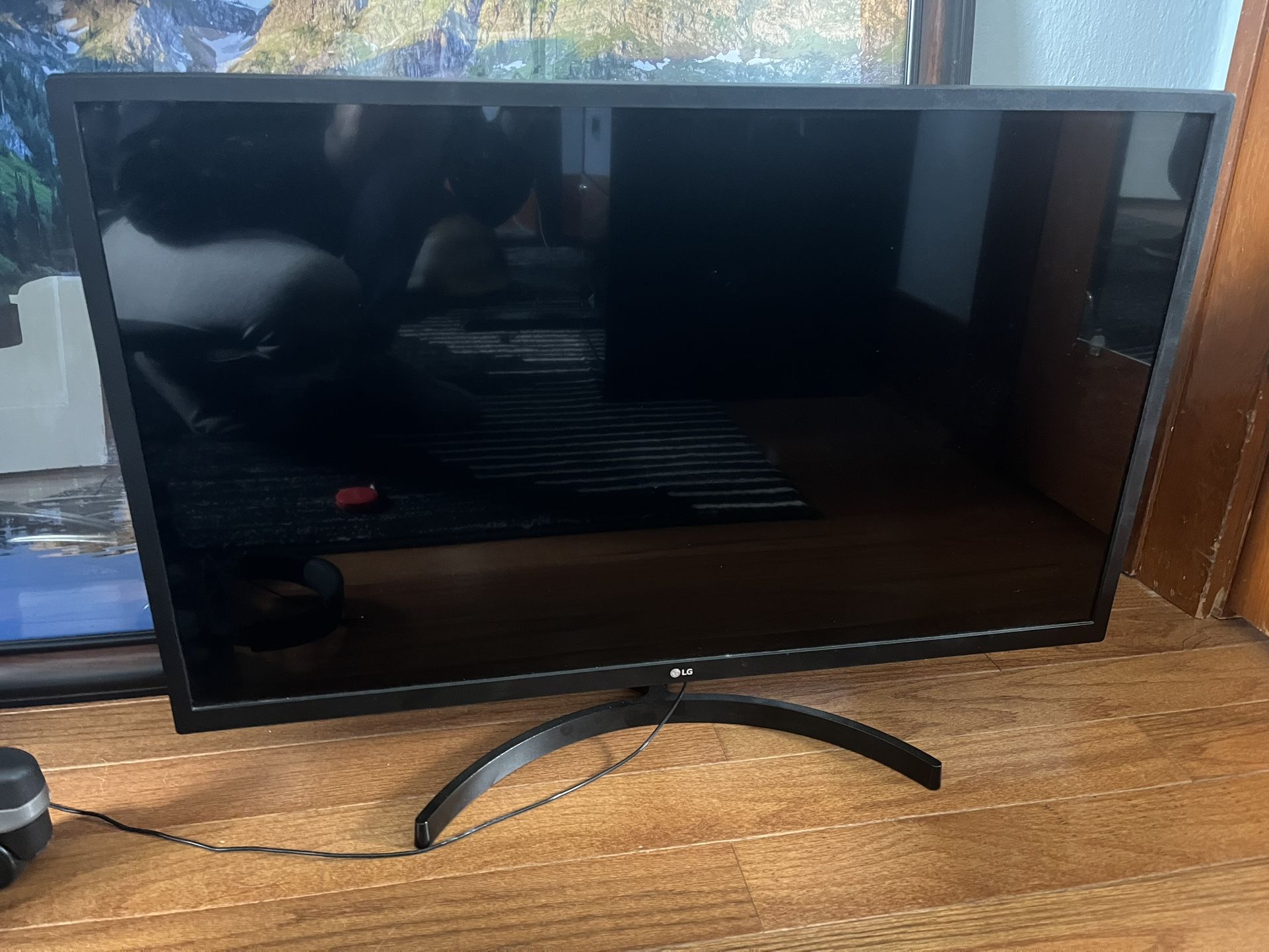 LG 32 Inch Monitor