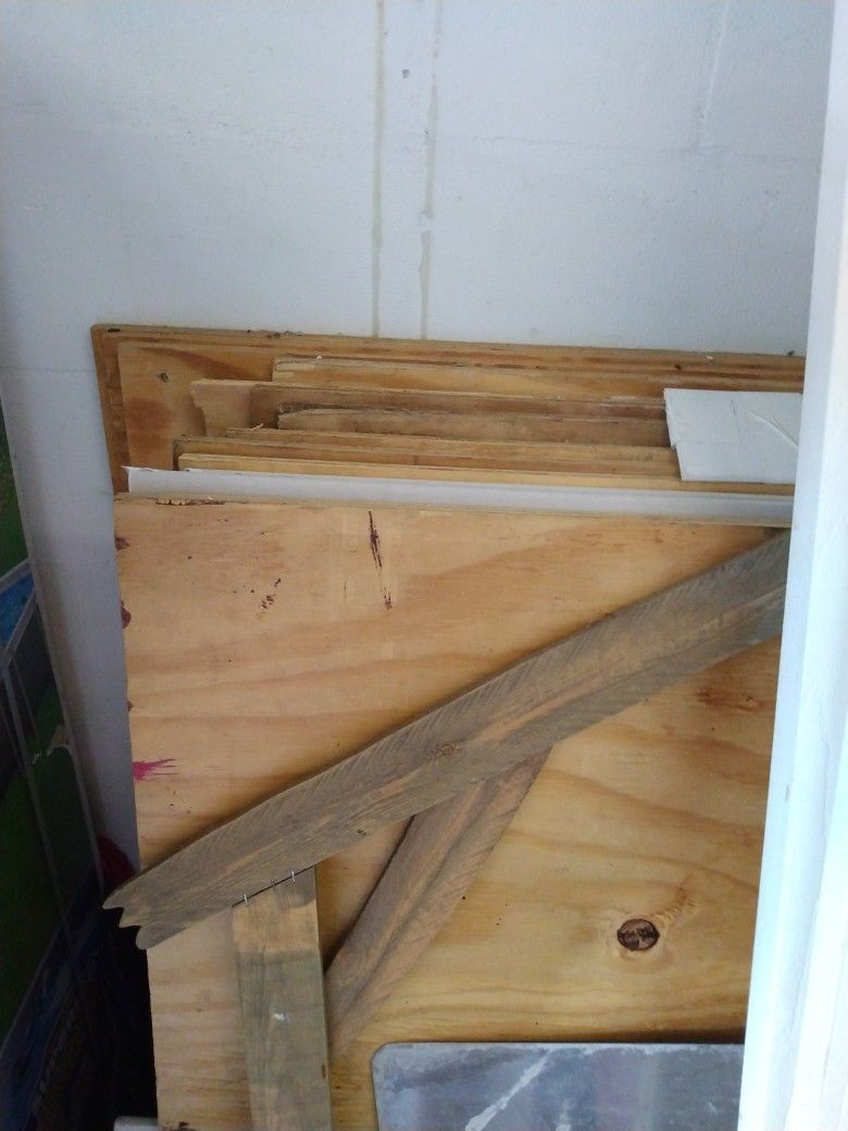 Plywood