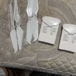 Dji Phantom 4 Battery’s And Charger 