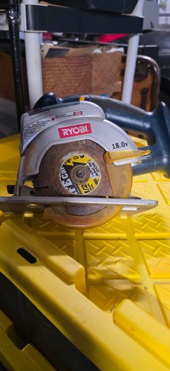 Ryobi 4.5" 18V circular saw with Laser Line