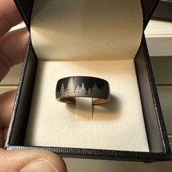 Men’s Adventurer Wedding Band Size 9.5