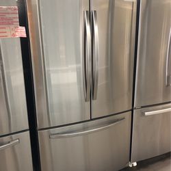 Samsung French Style Refrigerator Full Size In Stainless Steel 
