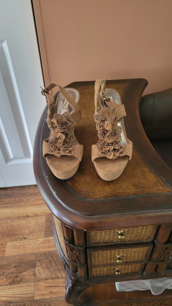 Summer wedges shoes