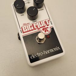 Electric Guitar Fuzz Pedal
