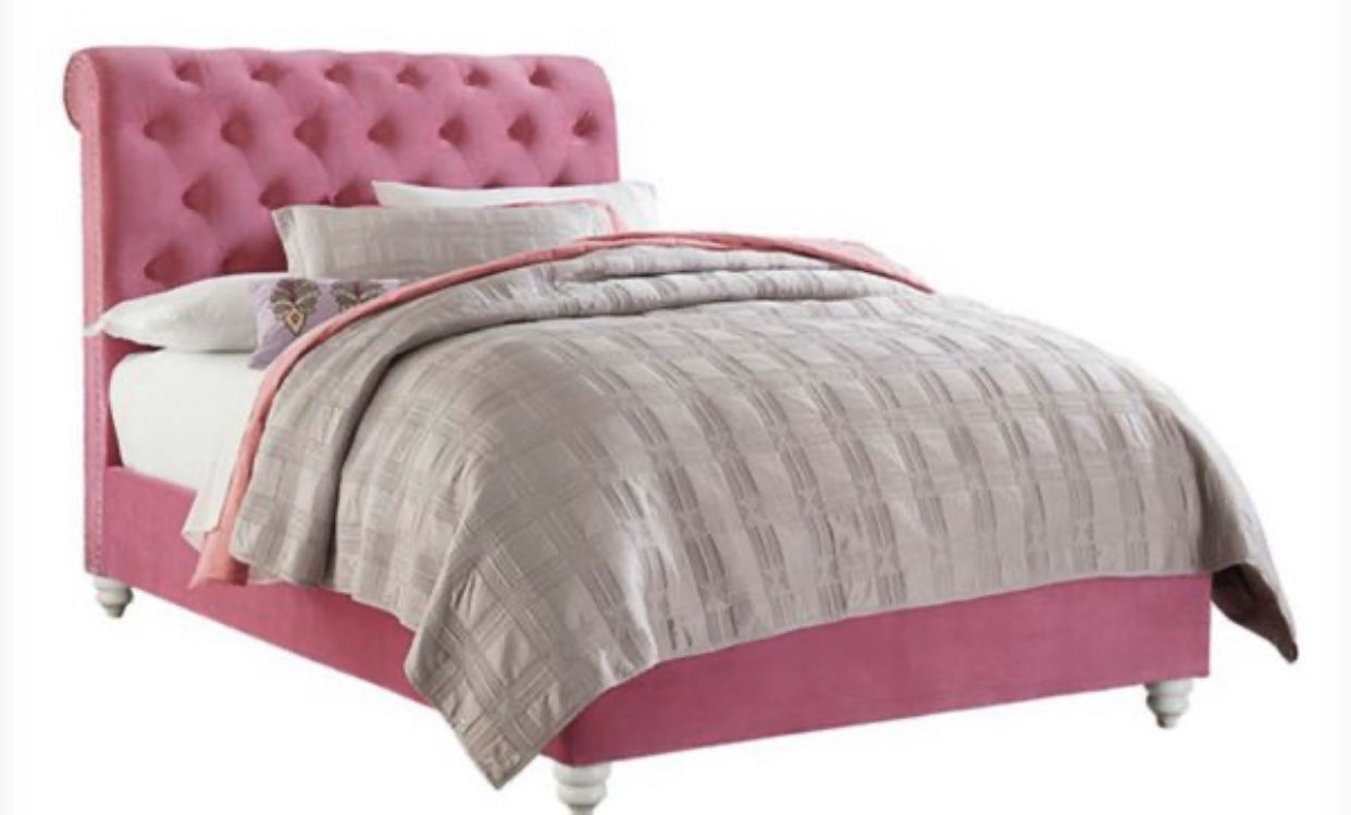 Plush velvet pink full size bed & headboard SUPER CUTE !