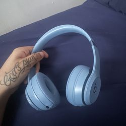 Beats headphones 🎧  60$