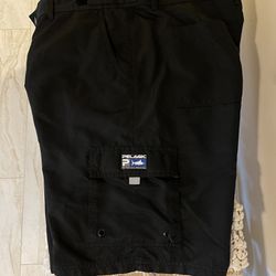 Pelagic Mens’s Black Socorro Cargo Pocket Shorts 10” Size 40 Logo Casual Fishing