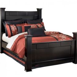 Black Wooden Poster Bed