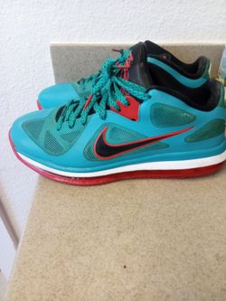 Nike LeBron 9 reverse Liverpool