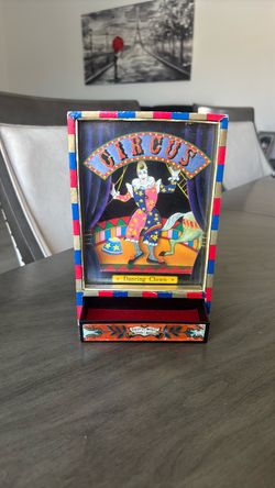 Circus Dancing Clown