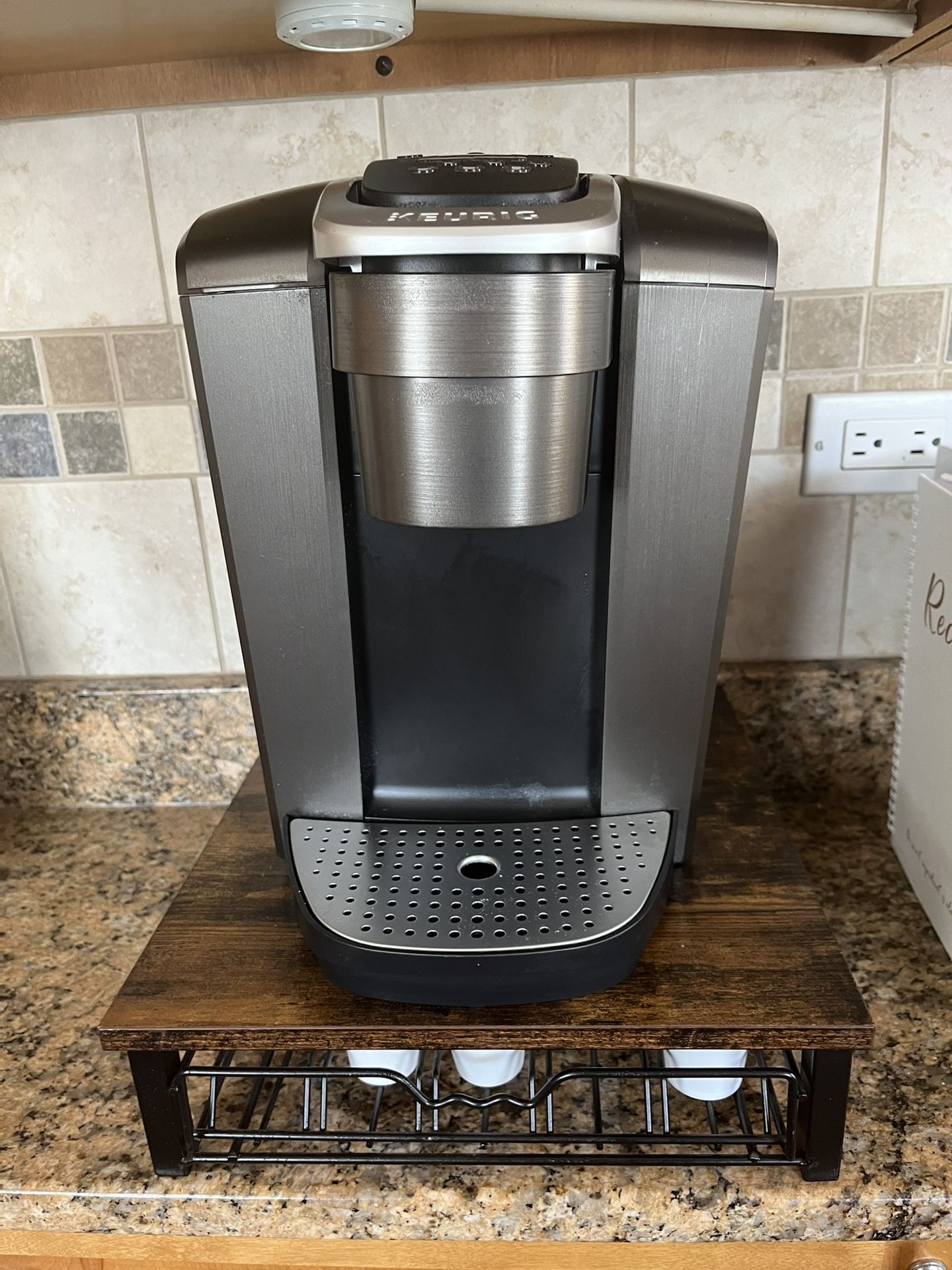 Keurig K-Elite & Stand