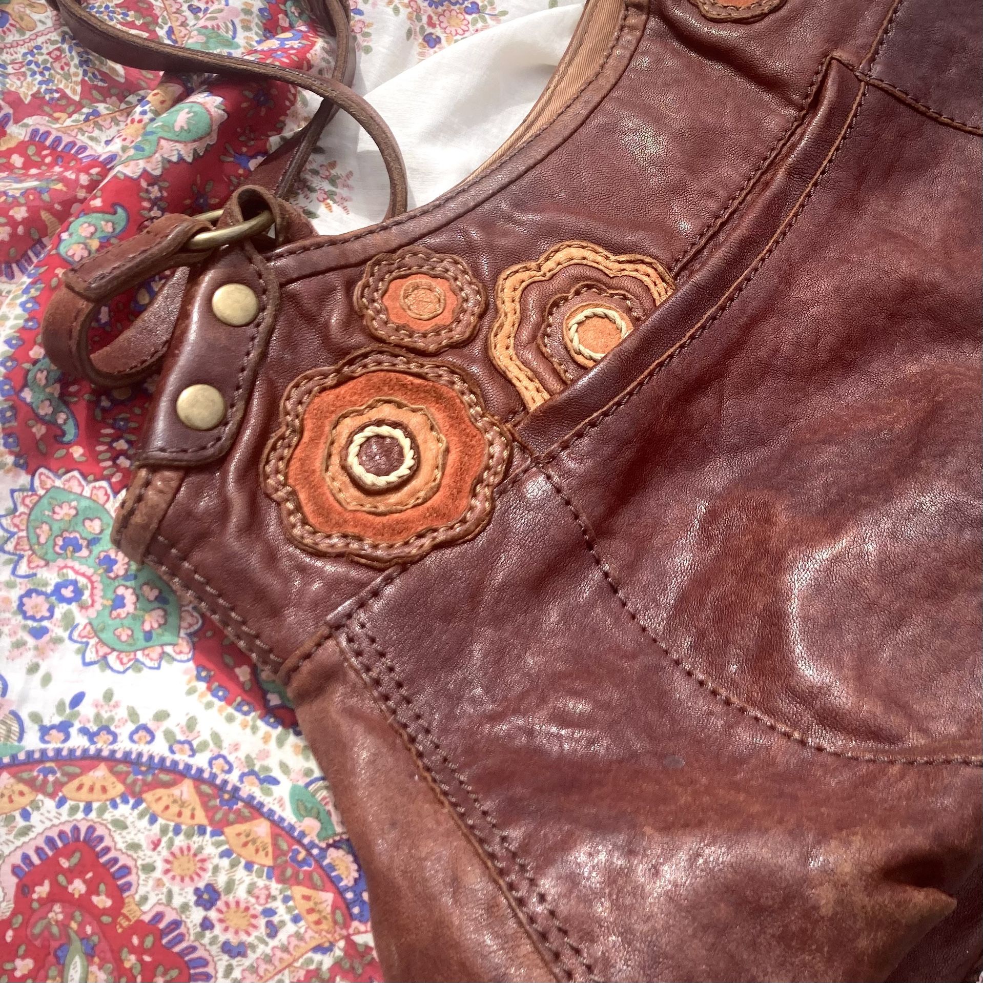 Vintage Lucky Brand brown lamb leather floral applique bohemian handbag purse
