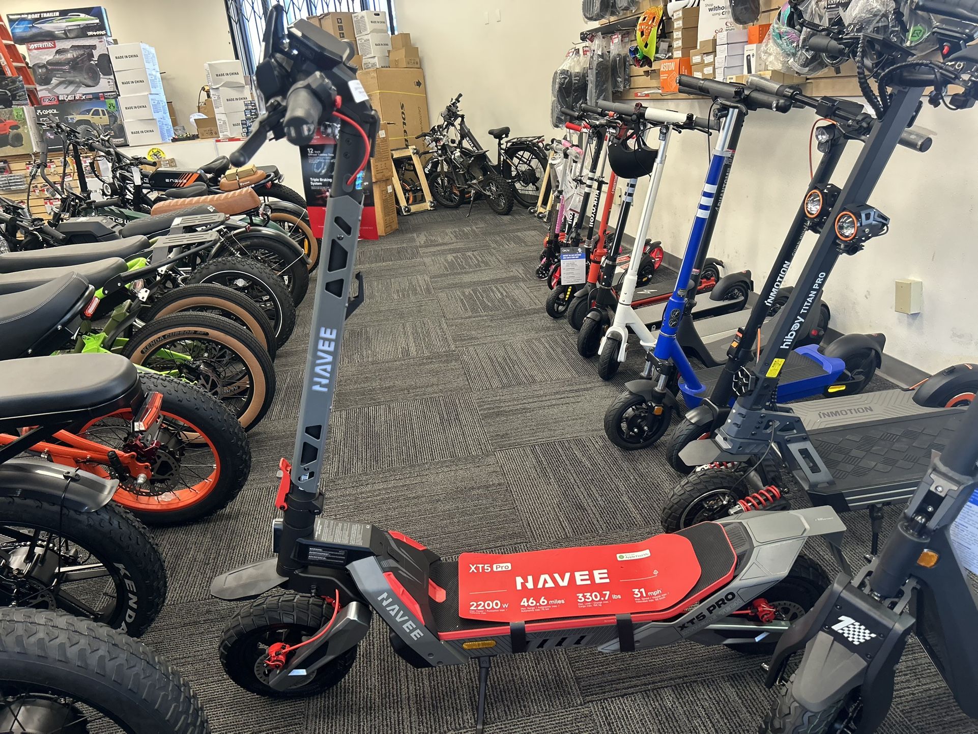 Navee XT5 Pro 2200W/46V Electric Scooter