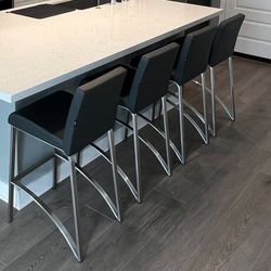 4 Zuri Contemporary Counter Stools