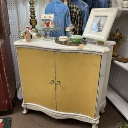 Vintage Shabby Cabinet