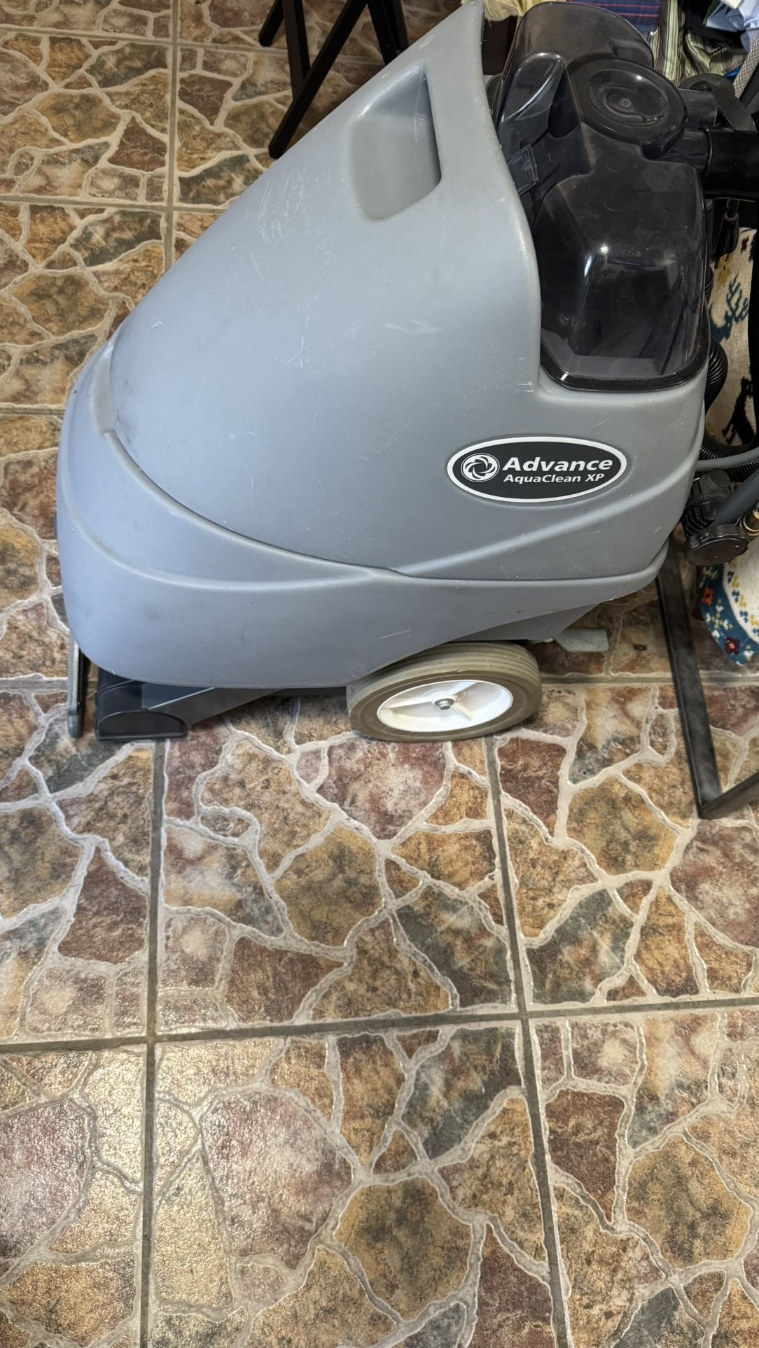 Carpet Cleaning Machine Like New. Advance Upholstery Attachment Hose