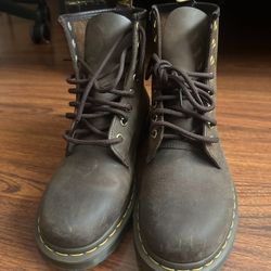 Men’s Doc Martens Size 9 