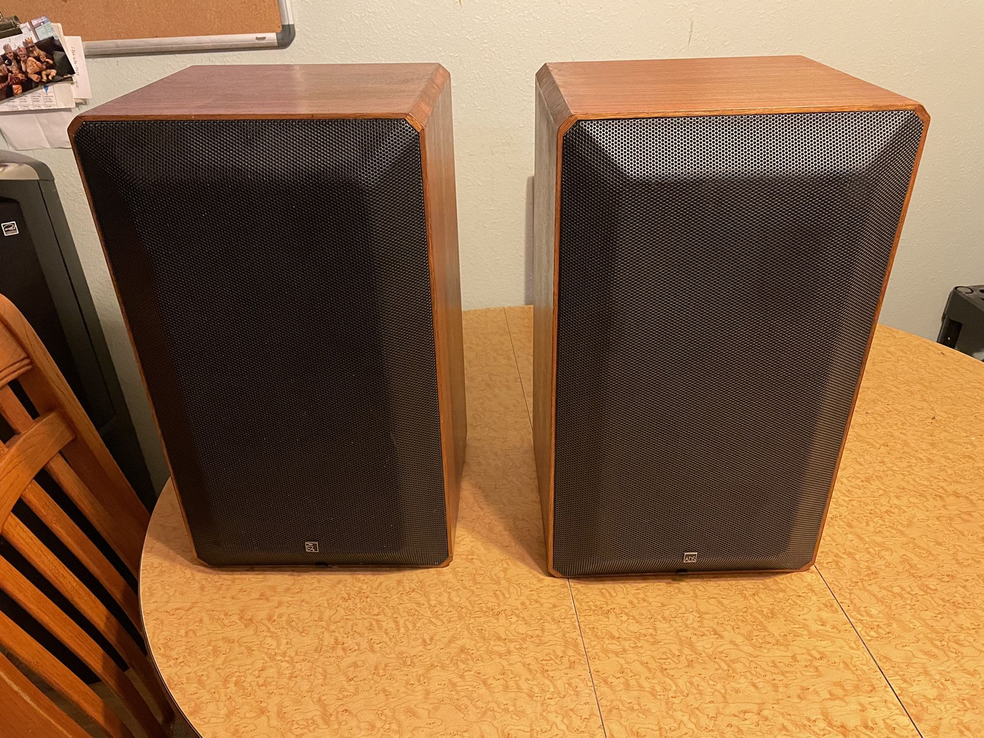 ADS L780 Speakers and R4 Receiver