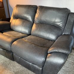Reclining Loveseat - Great Condition!