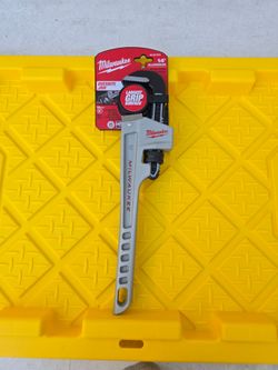 Milwaukee
14 in. Aluminum Pipe Wrench