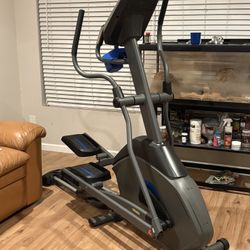 Like New Elliptical Machine 