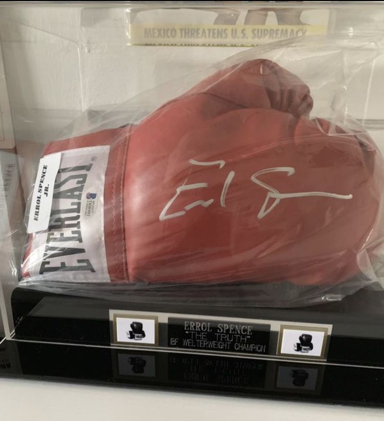 Errol Spence Undisputed Welterweight Champion Glove with custom case