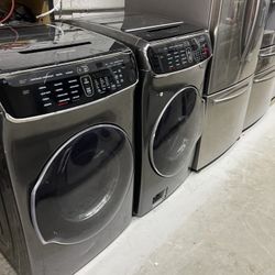 washer dryer electric  front load double new 