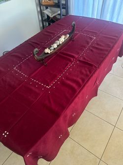 Large linen burgundy and white stitches table cloth and 8 napkins