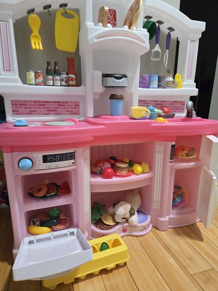 <Streamwood> Step2 Kitchen Toy