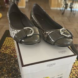 COACH Flats