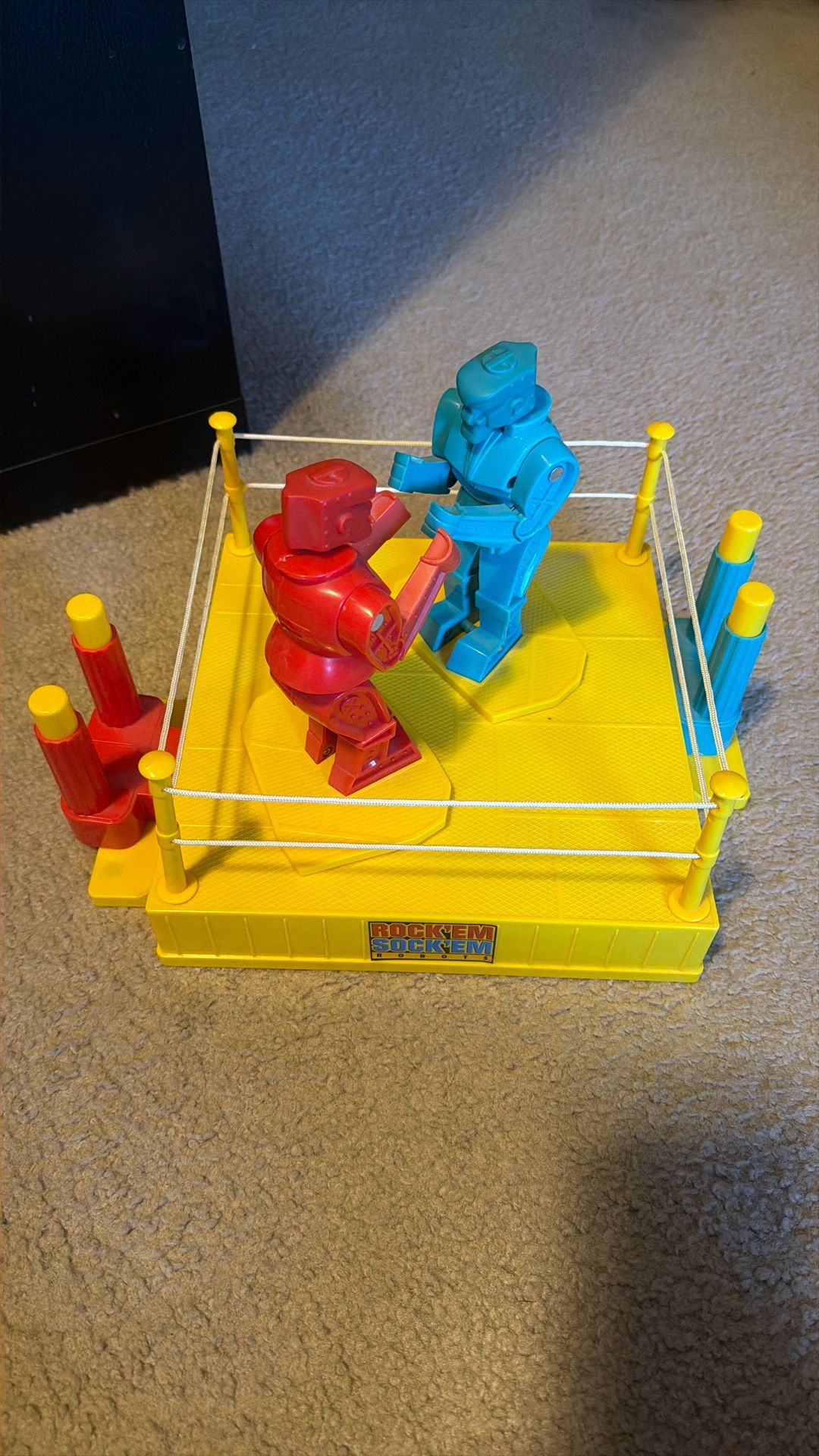 Rock Em’ Sock Em’ Robots