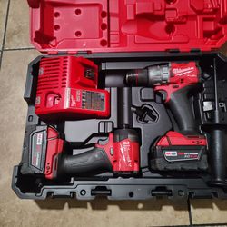 Milwaukee drill and impact combo kit