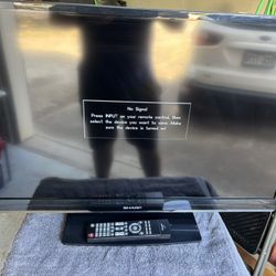 Tv / Monitor 32 Inch