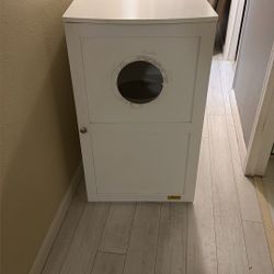 Cat litter box/ storage 