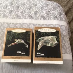 2 Star Trek  94/95 Hallmark Christmas Keepsake Ornaments, Klingon Bird/ Romulan Warbird Editions. 
