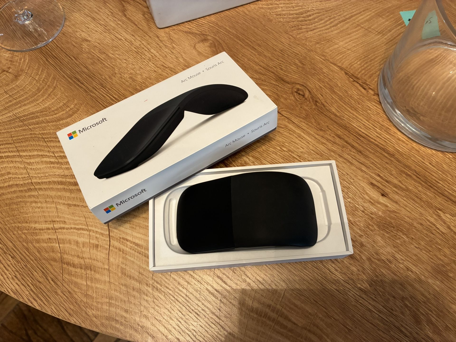 Like NEW - Microsoft Arc Mouse