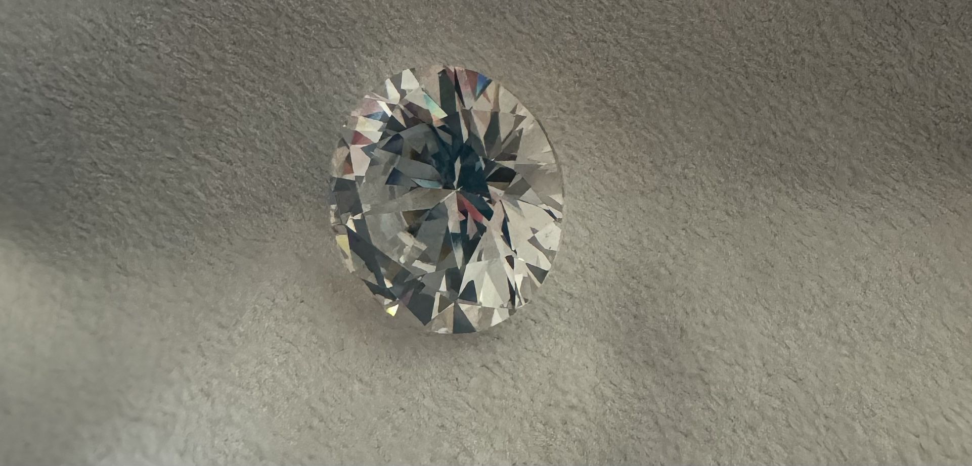 NEW 3.0 carat round brilliant cut Moissanite stone