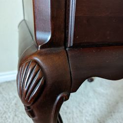 Cherry Wood End Table 
