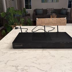 Control4 EA5 Controller with 5 HC250