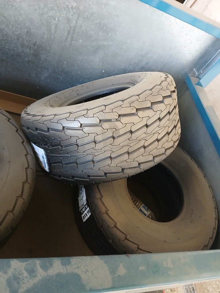 New tires 18x8;5x8 normal size
