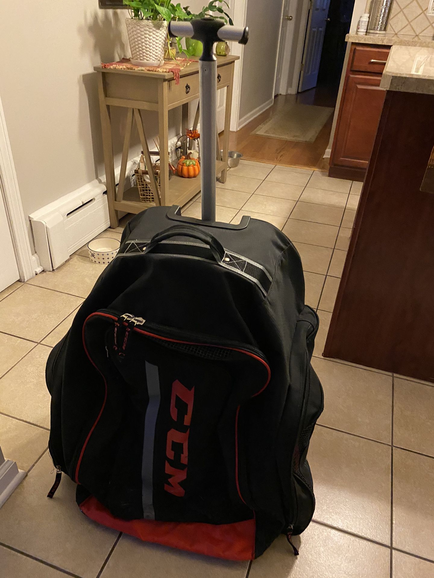CCM hockey bag luggage sports rolls