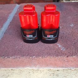 Milwaukee M12 1.5 Ah Batteries 