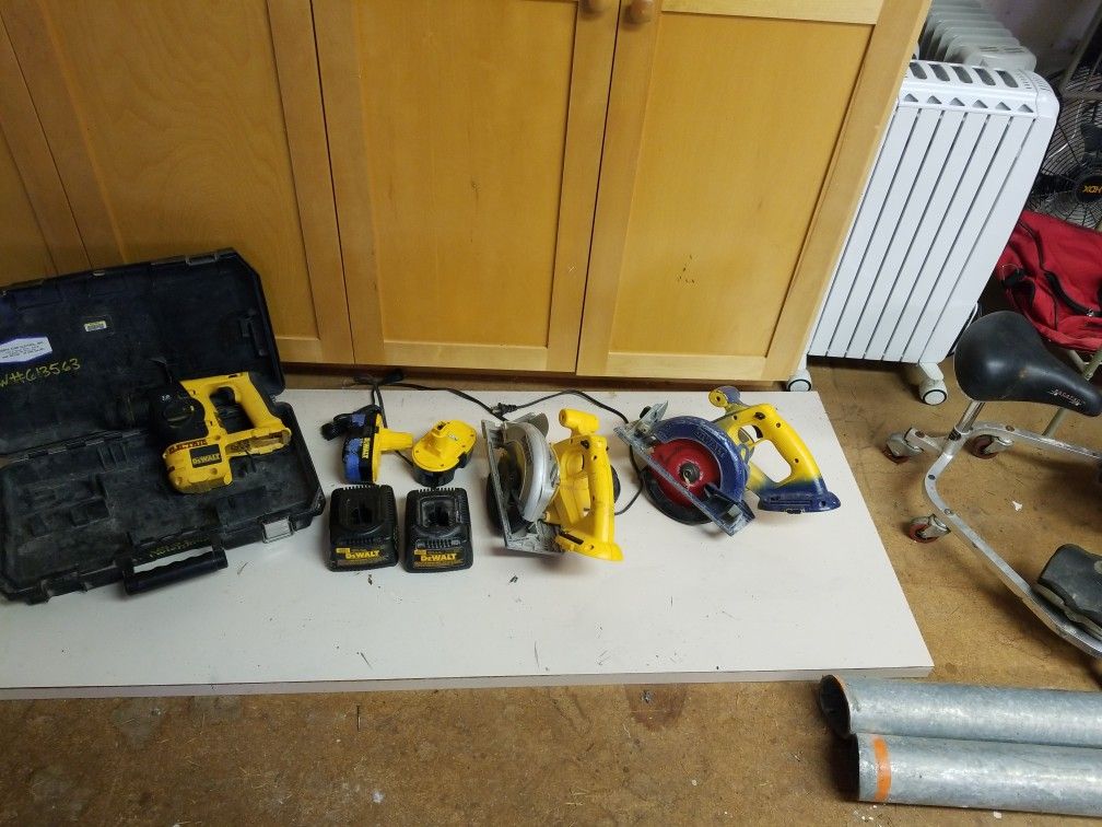 DEWALT SKILSAW & ROTERY HAMAR