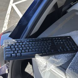 Monitor Samsung with keyboard and printer