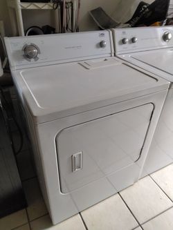 Very nice estate by whirlpool drying machine