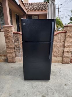 KENMORE REFRIGERATOR